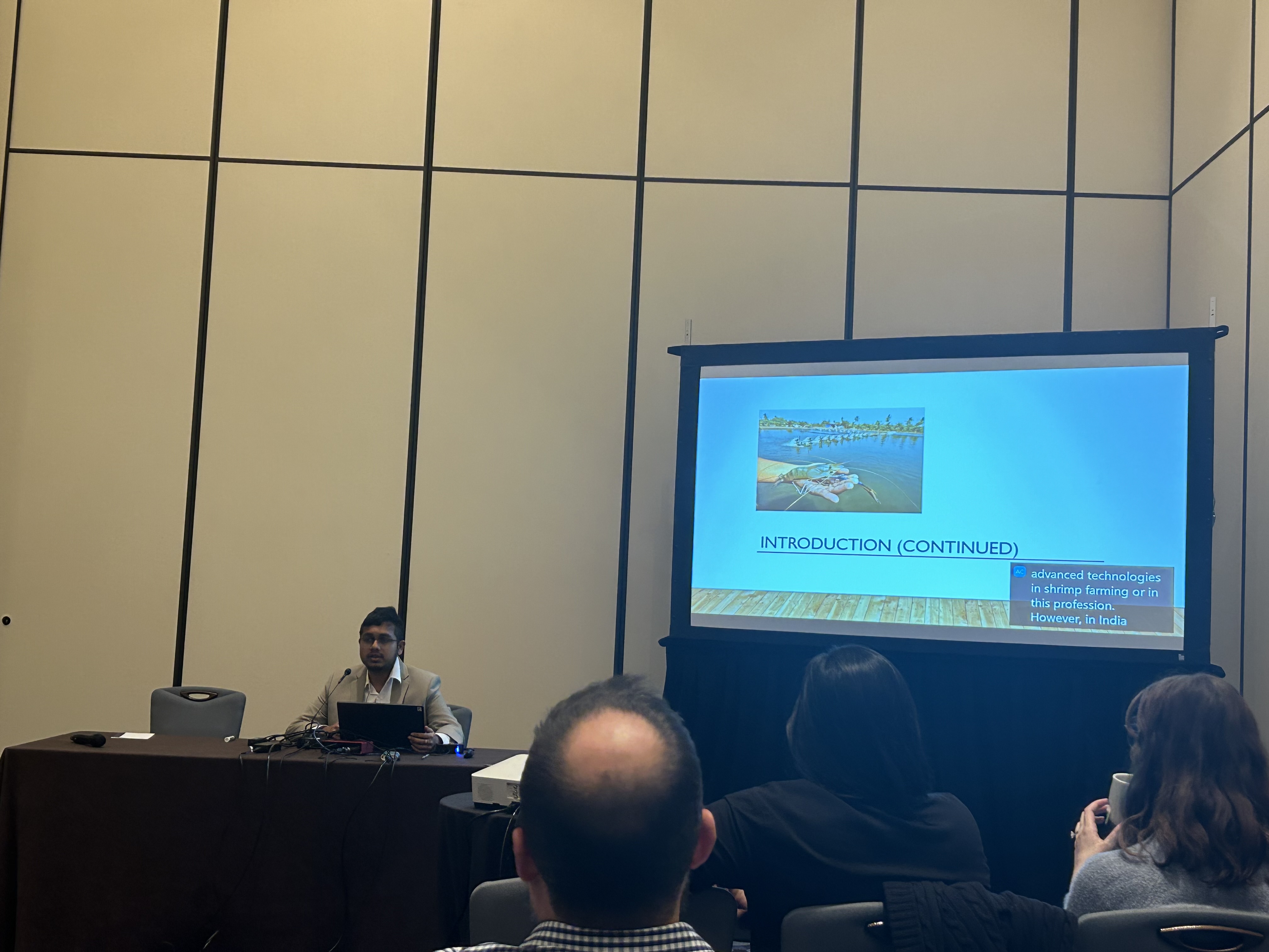 Saquib Ahmed presenting at CSCW 2023